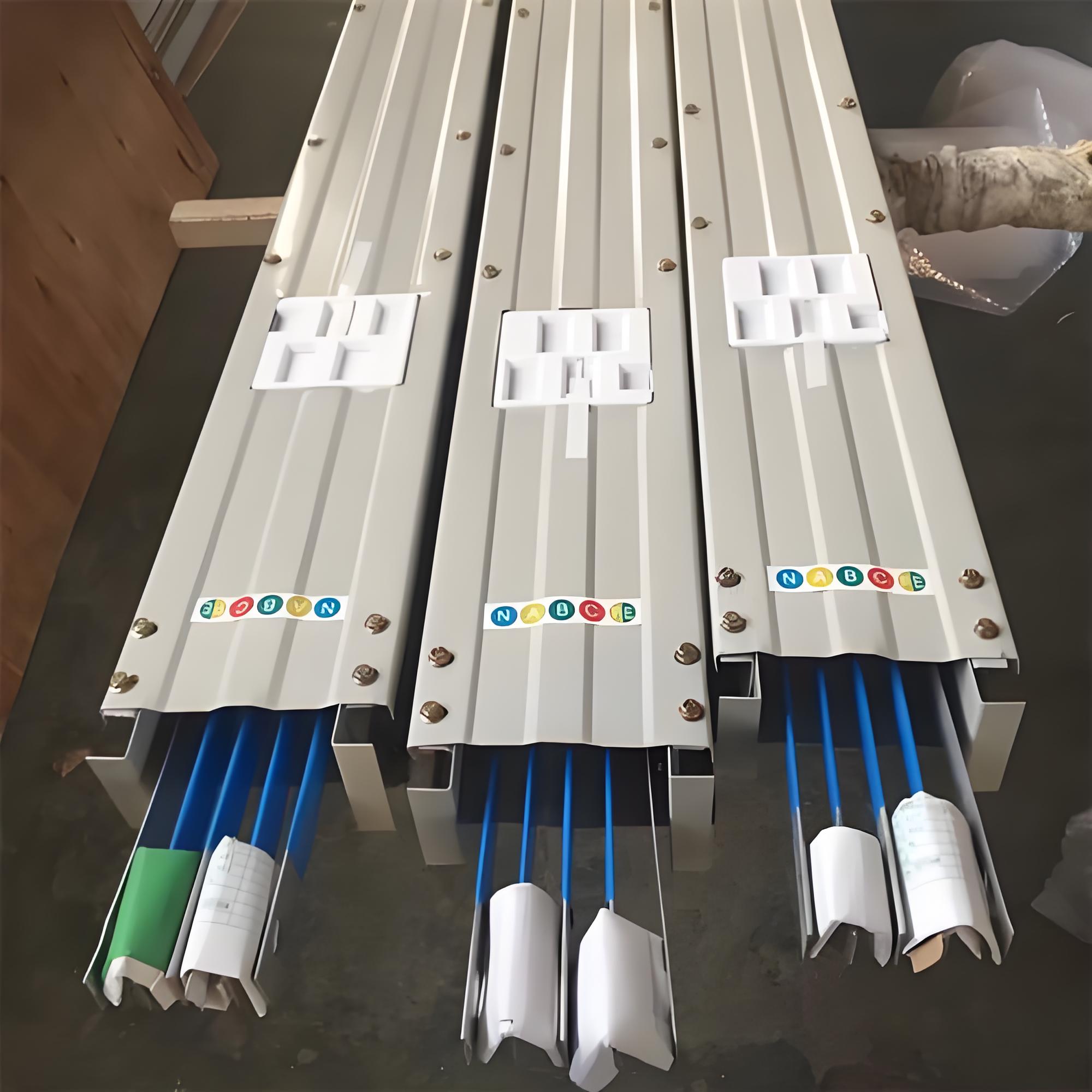 全封闭式照明母线